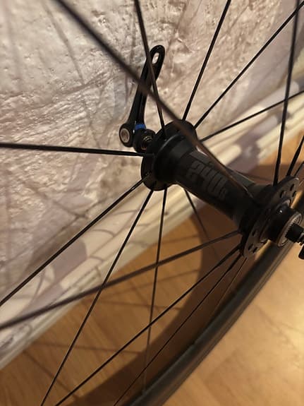 Högprofil kolfiberhjul FFWD f6r limited