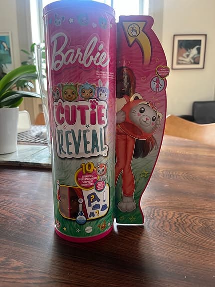 Barbie Cutie Reveal docka med överraskningar