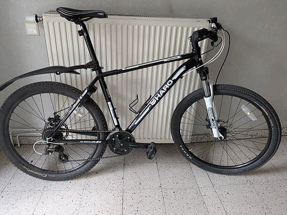 Haro Flightline 26" MTB – nyservad, nya däck, lås ingår!