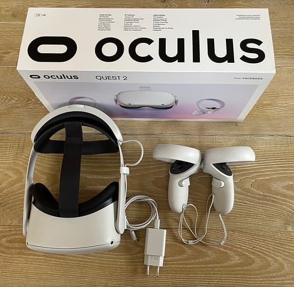 Oculus Quest 2 (nu Meta Quest 2) VR-headset i nyskick med Elite-rem med batteri