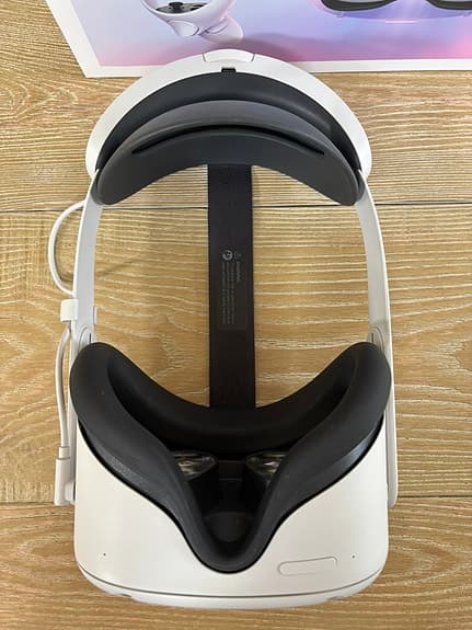 Oculus Quest 2 (nu Meta Quest 2) VR-headset i nyskick med Elite-rem med batteri
