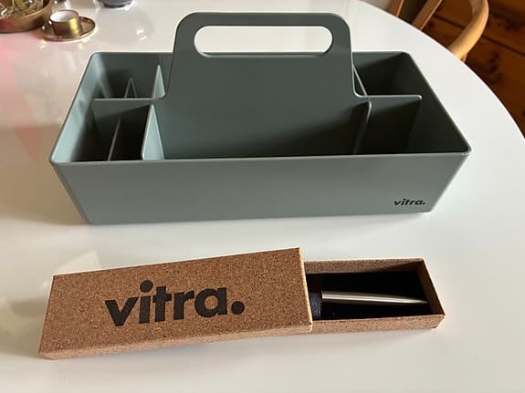Vitra förvaringslåda med handtag grå