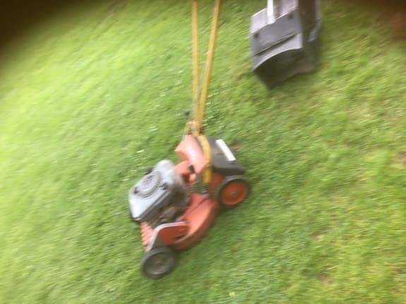 Klippo compakt med uppsamlare och drivning