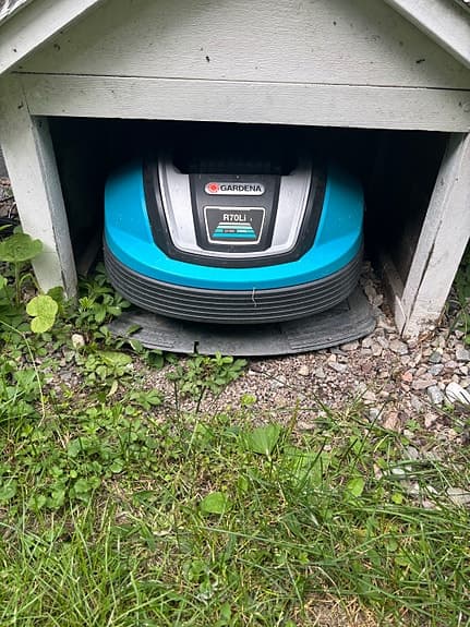 Gardena R70Li robotgräsklippare – Nytt batteri & Komplett installationskit!