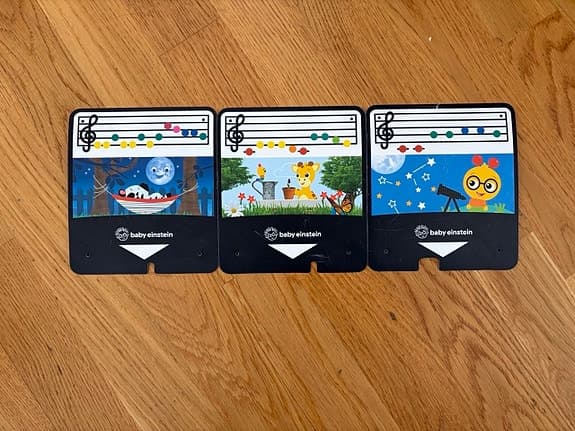 Musikleksaker för barn – piano, xylofon och trummor
