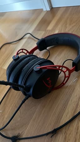 HyperX Cloud Alpha gamingheadset svart röd