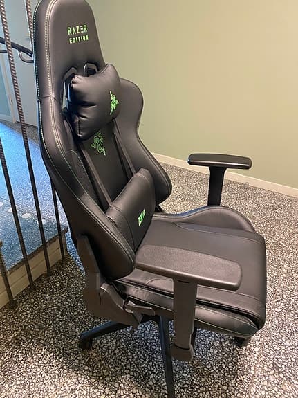 Razer Tarok Essentials Gamingstol