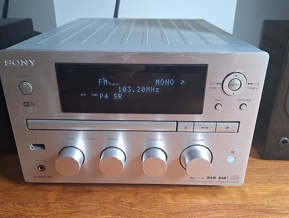 Sony Nätverksspelare med CD, DAB-radio och USB