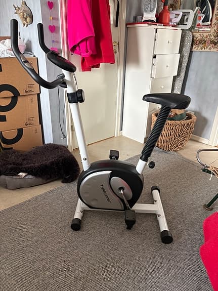Treekrunner motionscykel vit/svart
