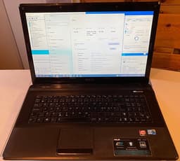 Windows 10, snabb i3 Asus 17,3tum.HDMI. Webcam.DVD,Batteri,Office+Laddare.F