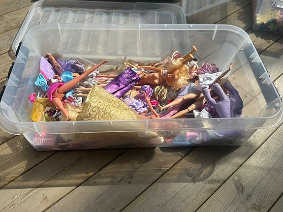 Barbie dockor och hästar