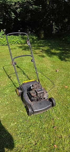 Stiga gräsklippare med Briggs & Stratton-motor – Gör-det-själv / Reservdelar