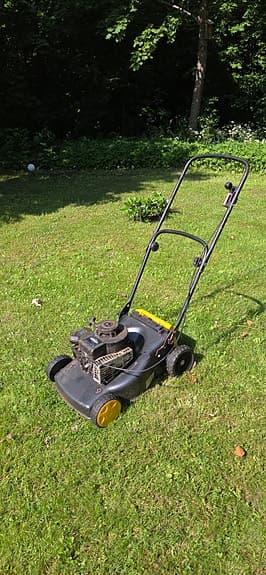 Stiga gräsklippare med Briggs & Stratton-motor – Gör-det-själv / Reservdelar