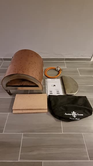 Pizzaugn Adore