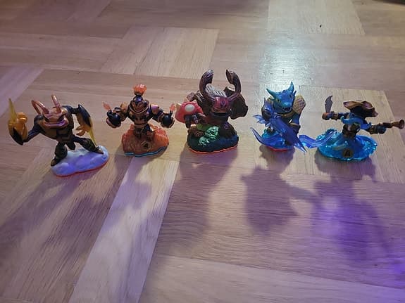 Skylanders figurer och portaler