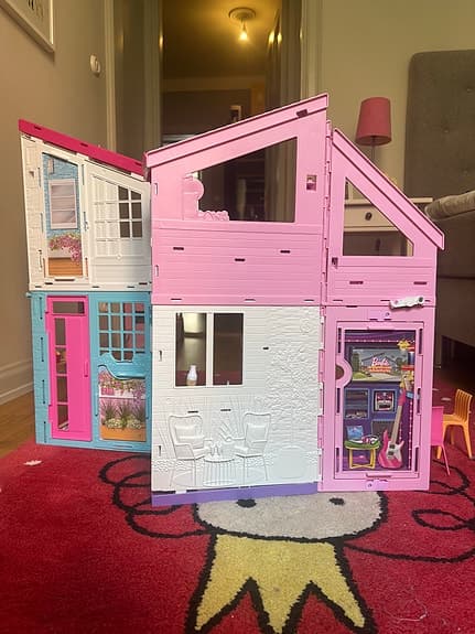 Barbie dockhus Malibu samt Barbie husbil