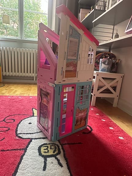 Barbie dockhus Malibu samt Barbie husbil