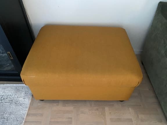 Smart pall som blir bäddsoffa