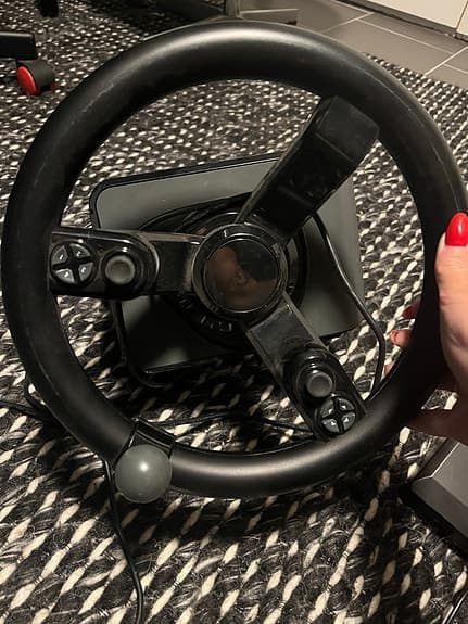 Logitech ratt och pedaler med kontrollpanel för spel