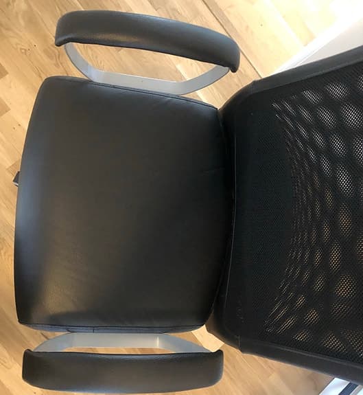 IKEA MARKUS kontorsstol med lädersits – Nyskick!