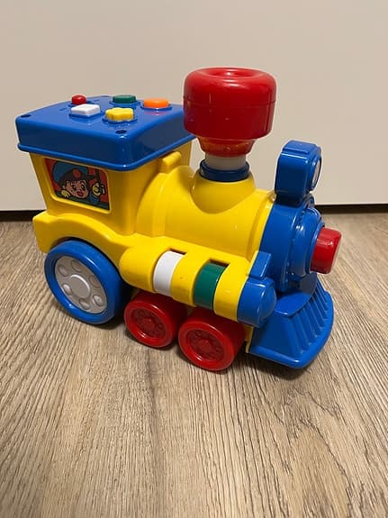 TÅG leksak med ljud
