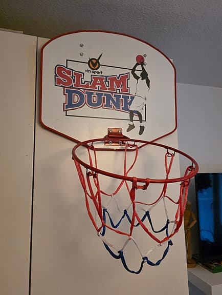 Basketkorg inomhus