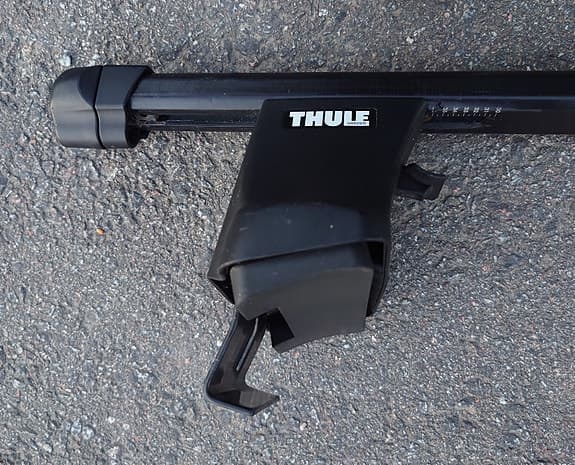 Thule takräcke lasthållare för bilar utan Rails