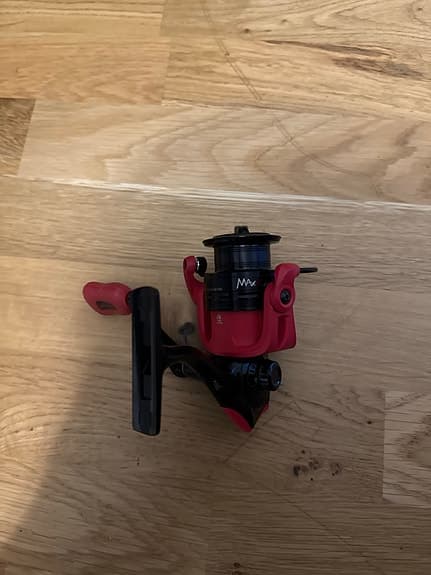 Abu Garcia Max X 20 haspelrulle röd/svart