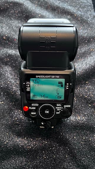 Nikon Speedlight SB-700 extern blixt Och  Samyang 14mm f/2.8 ED AS