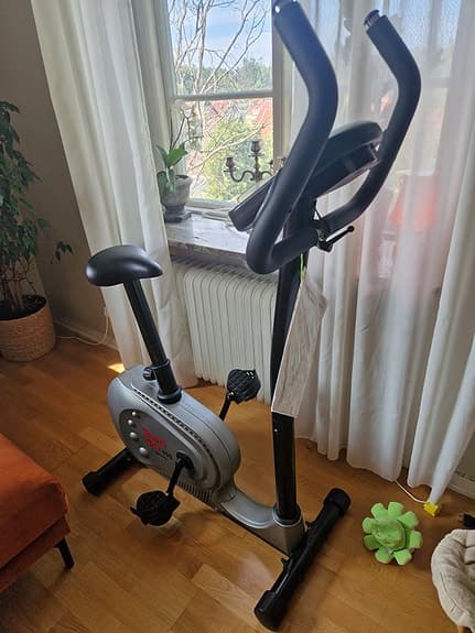 Home Line 455 motionscykel med träningsdator