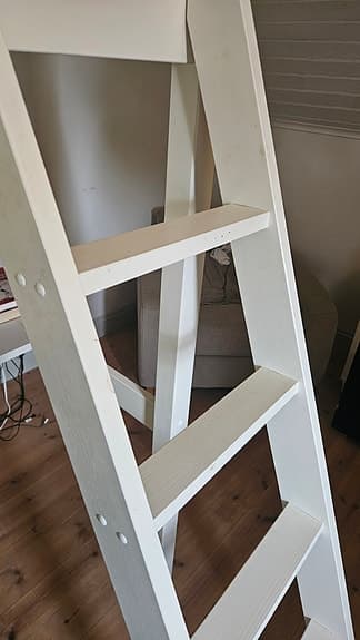 Loftsäng med skrivbord, modell Saga
