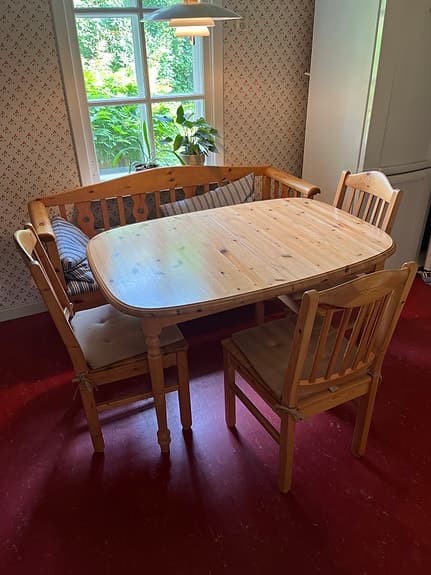 Matgrupp i furu - snidade detaljer