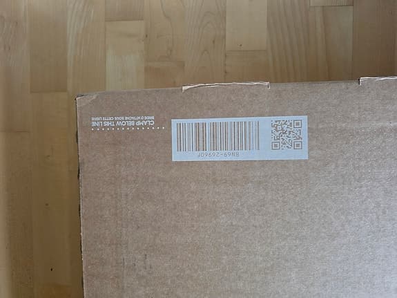 Helt ny och oöppnad Samsung Q8FA.