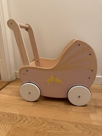 Dockvagn i trä - Tender Leaf Toys