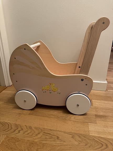Dockvagn i trä - Tender Leaf Toys