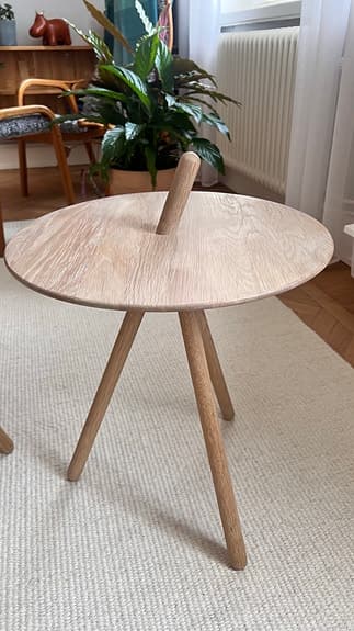 Sidobord / sängbord / soffbord Come here bord, design Steffen Juul för Woud