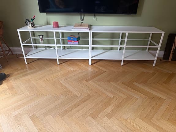 2 st ikea-bänkar, tv-möbel/bänk