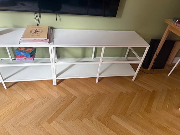 2 st ikea-bänkar, tv-möbel/bänk