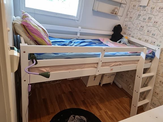 Juniorsäng från Jollyroom