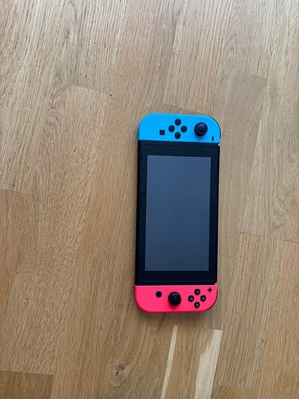 Nintendo Switch spelkonsol neon röd/blå