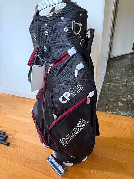 Golfbag m bla Callaway Big Bertha X-12 järnset, Titleist Pro, Ping Craz-E-putter