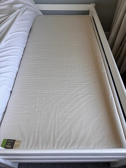 Hoppekids ECO Luxury Juniorsäng med sänghäst 90x200 cm