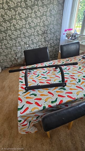 Dörrtrapets / chinsstång för hemmaträning