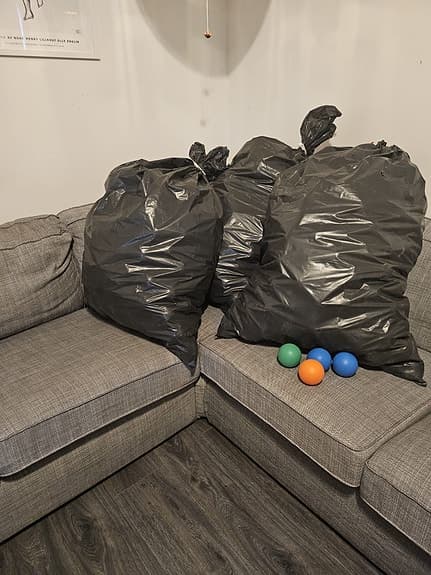 Tre säckar stora bollhavsbollar