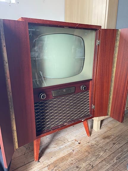 Philips TV-skåp retro trä
