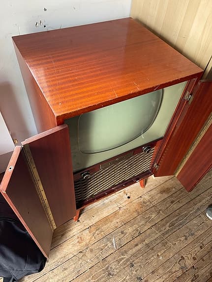 Philips TV-skåp retro trä