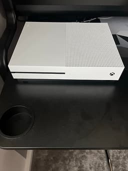 Microsoft Xbox One S spelkonsol vit