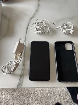 Apple iPhone 11 64 GB svart