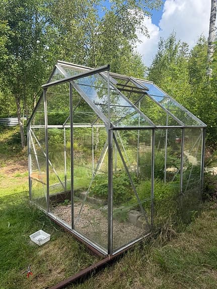 Växthus i glas med aluminiumstomme