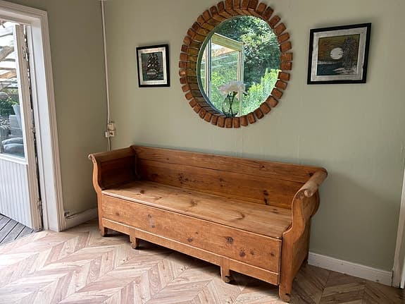 Träsoffa utdragbar